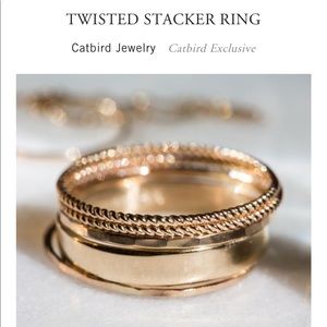 Catbird Twisted Stacker Ring sz 6
